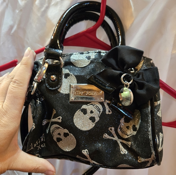 Betsey Johnson small black silver skull purse - Picture 2 of 5